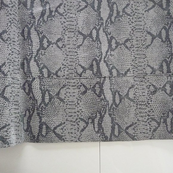 INC CONCEPTS women's knee length a line snake embossed grey leather skirt 18 - Picture 3 of 4